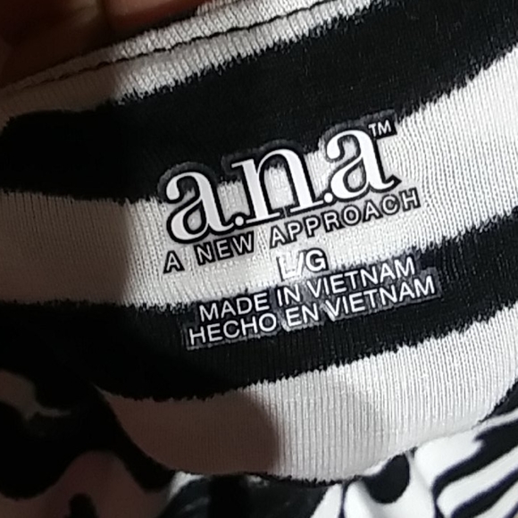 A.n.a black and white lightweight summer dress - Picture 6 of 8